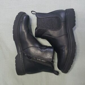 Cat and Jack black chelsea boots